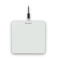 LOGITECH 充電式觸控板