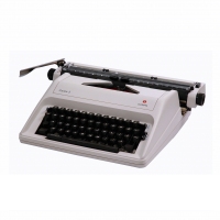 Olympia Carina 3 手動打字機